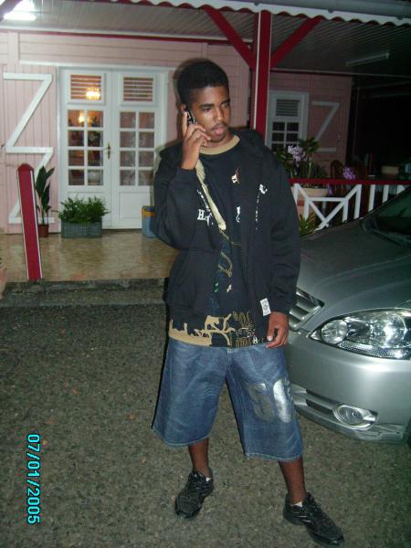 foto surpriz priz en pleine discution o tel